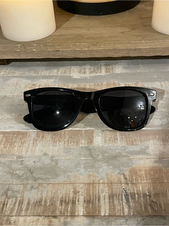 Lucky Brand Accessories - Lucky Brand Black Wayfarer-Style Sunglasses